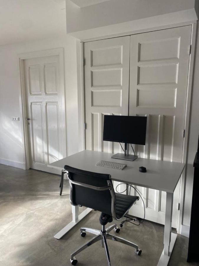 Stijlvol Ruim Studio-Appartement Nabij Historisch Centrum Amersfoort Bagian luar foto
